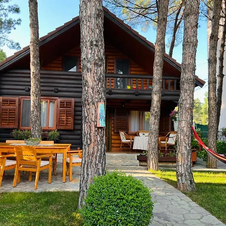 Holiday home Lulebore Velipoje